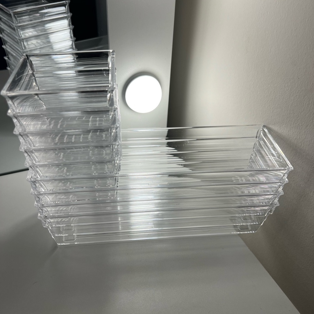 Vanity dividers: